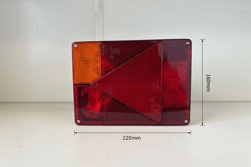 Feu de remorque avec dimensions